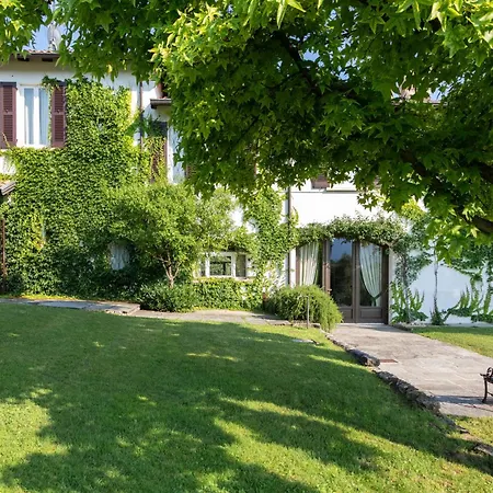 Poderi La Rocchetta Luxury On The Hills Of Garda サン・フェリーチェ・デル・ベナーコ
